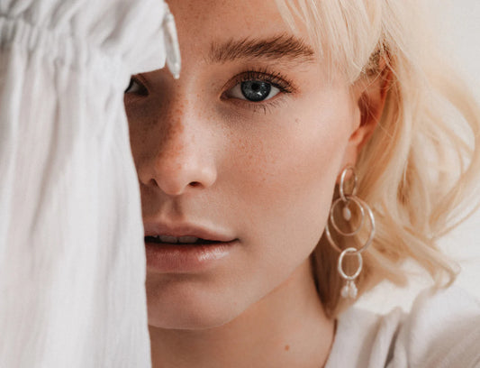 Sleek Sophistication: The Artistry of Modern Jewelry Design