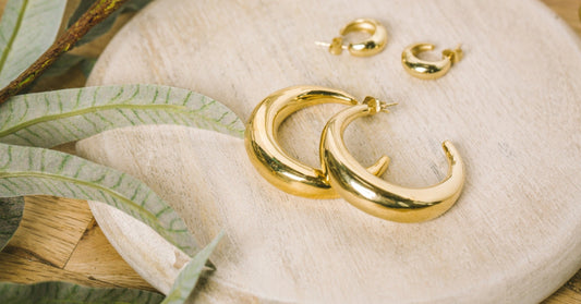 Minimal or Bold? Find the Perfect Hoop Earrings for Your Vibe