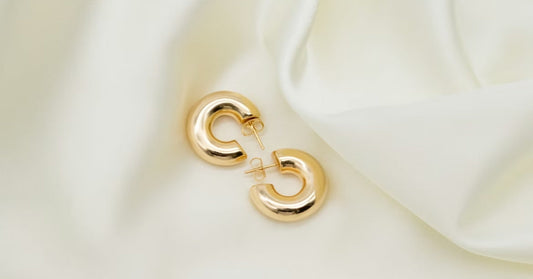 Why 18k Gold Hoop Earrings Are a Must-Have Jewelry Staple for Modern Women?