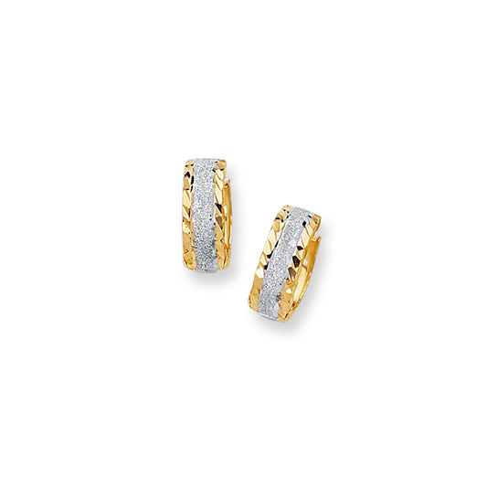 Royal Chain 14K Gold Center Huggie Earring SN325