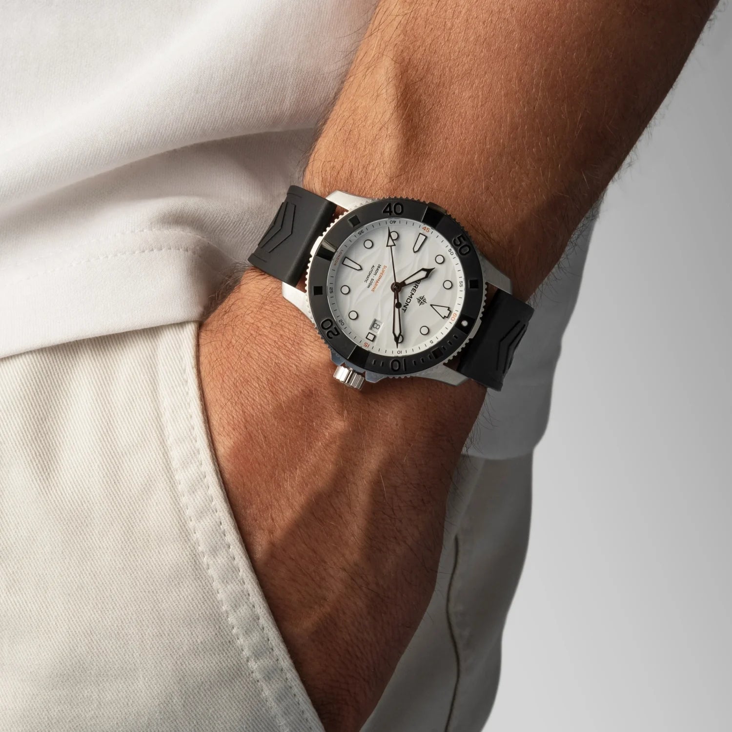 Bremont Supermarine 500m, Polar White SM43-DT-SS-WH-R-S