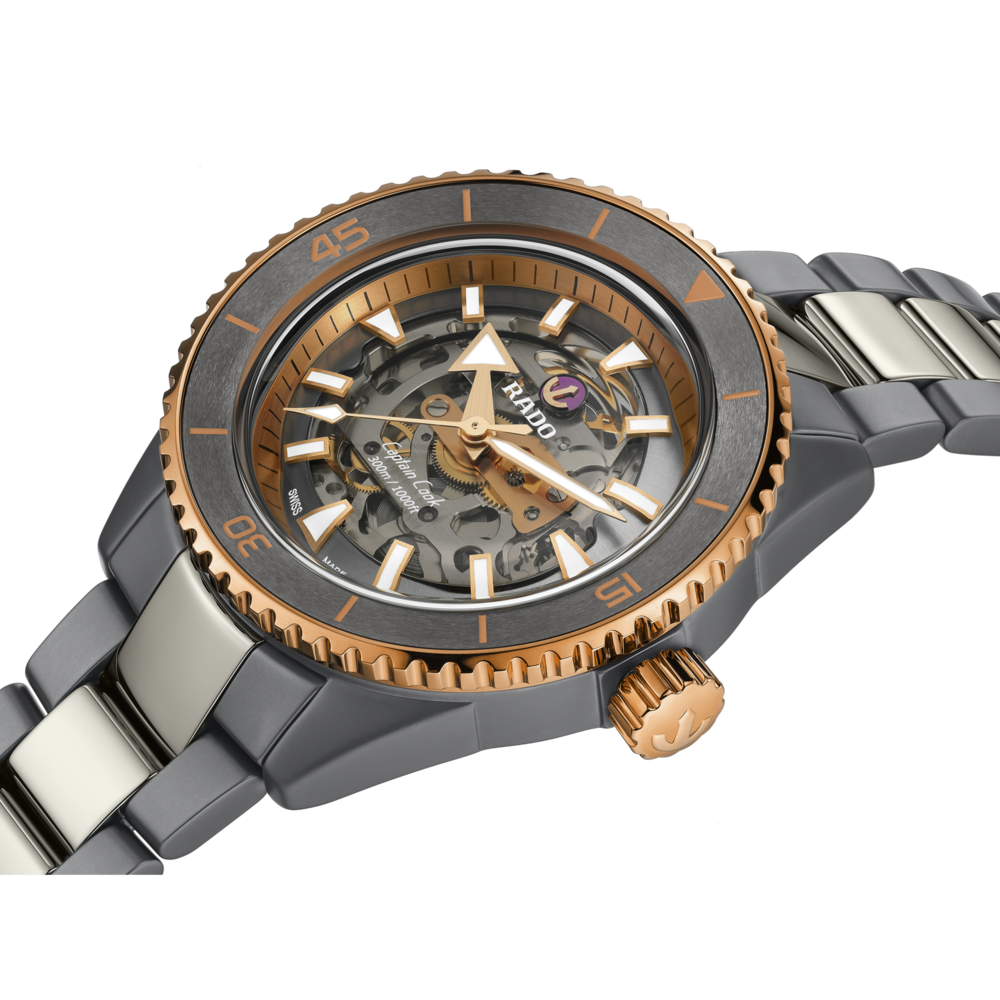 Rado Captain Cook High-Tech Ceramic Skeleton R32148162