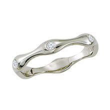 Load image into Gallery viewer, 0.10ctw Diamond Stackable Ring
